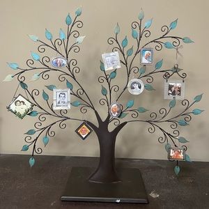 Hallmark “The FamilyTree” photo holder with ten (10) frames
